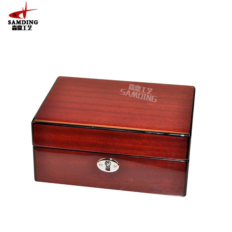 烤漆木质珠宝盒